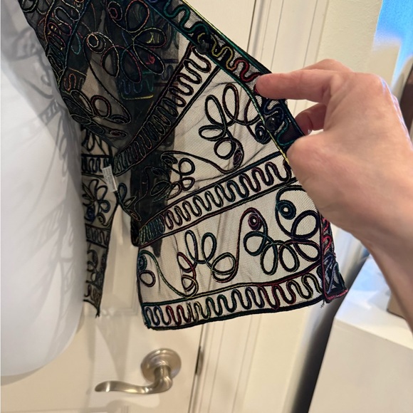 Celsa Embroidered Sheer Jacket Duster. NWOT, size Medium - Picture 2 of 7